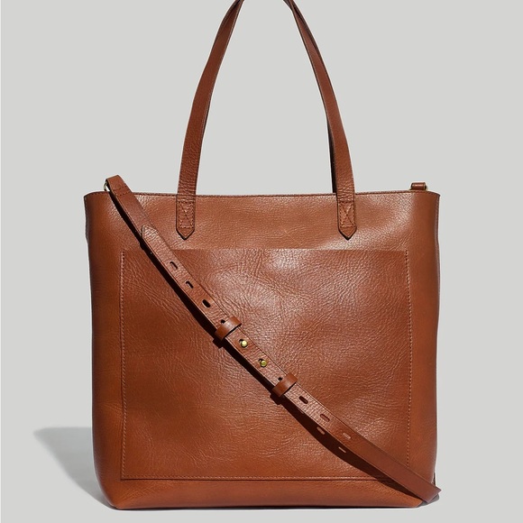 Madewell Handbags - Madewell leather Medium Transport Tote in color English saddle